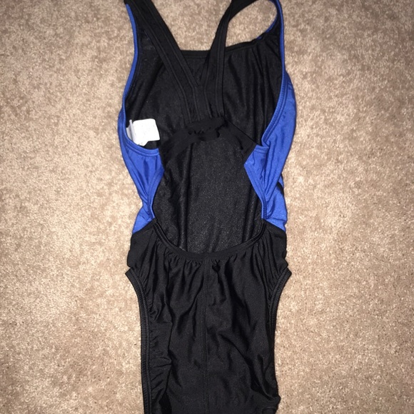 SPEEDO SWIMSUIT - Picture 3 of 4